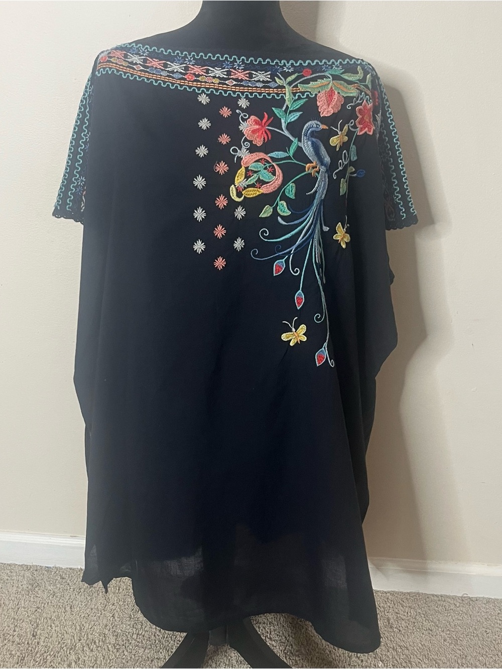 Johnny Was Dahlia Black Embroidered Peacock Floral Split Hem Boho Tunic 3X~NWOT - Picture 2 of 11